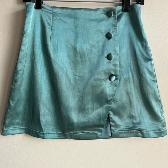 Forever 21 S Satin Skirt - Picture 8 of 9